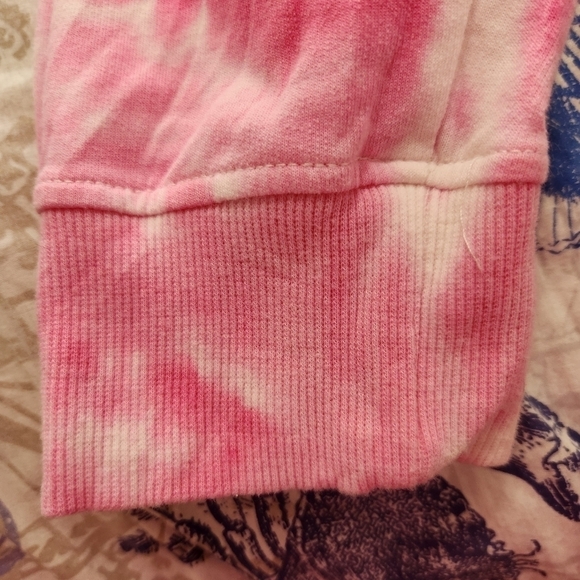 Pink & White tye dye sweatshirt - Picture 4 of 4